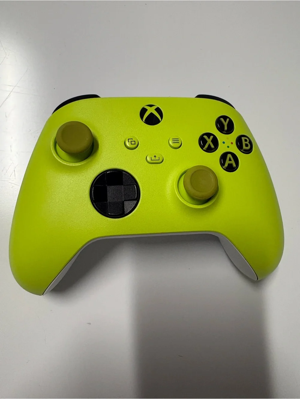Xbox Series X|S Wireless Controller - Electric Volt